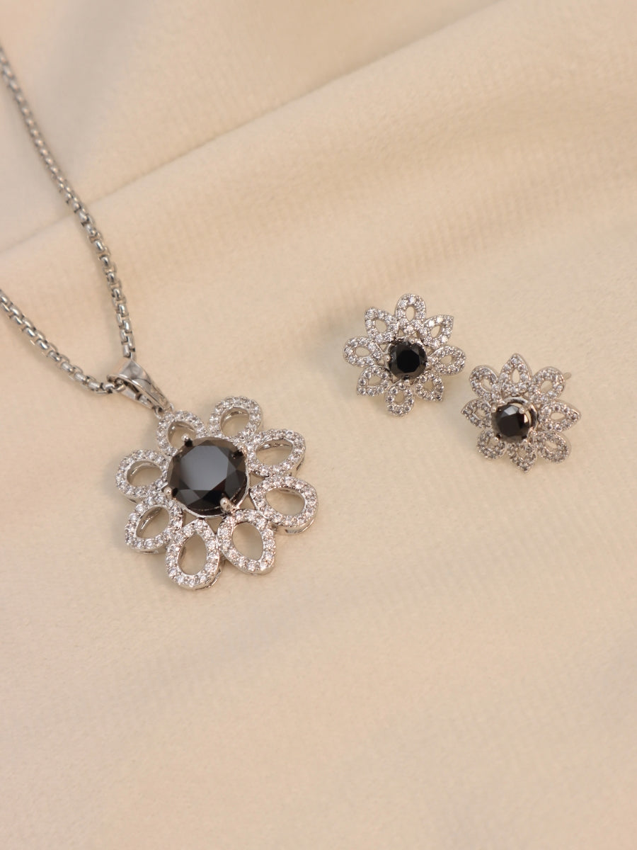 Noir Elegenté