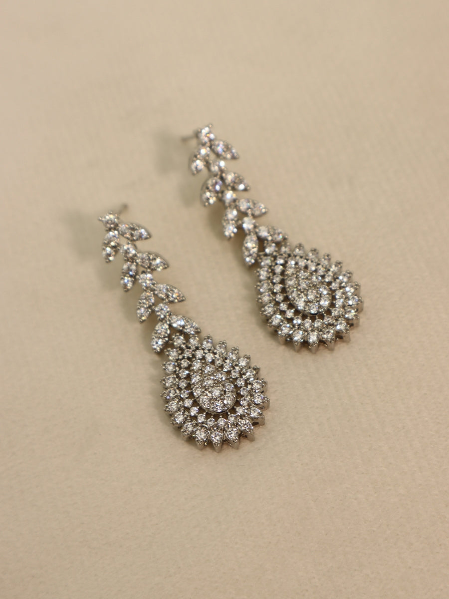 Cascading Diamonds