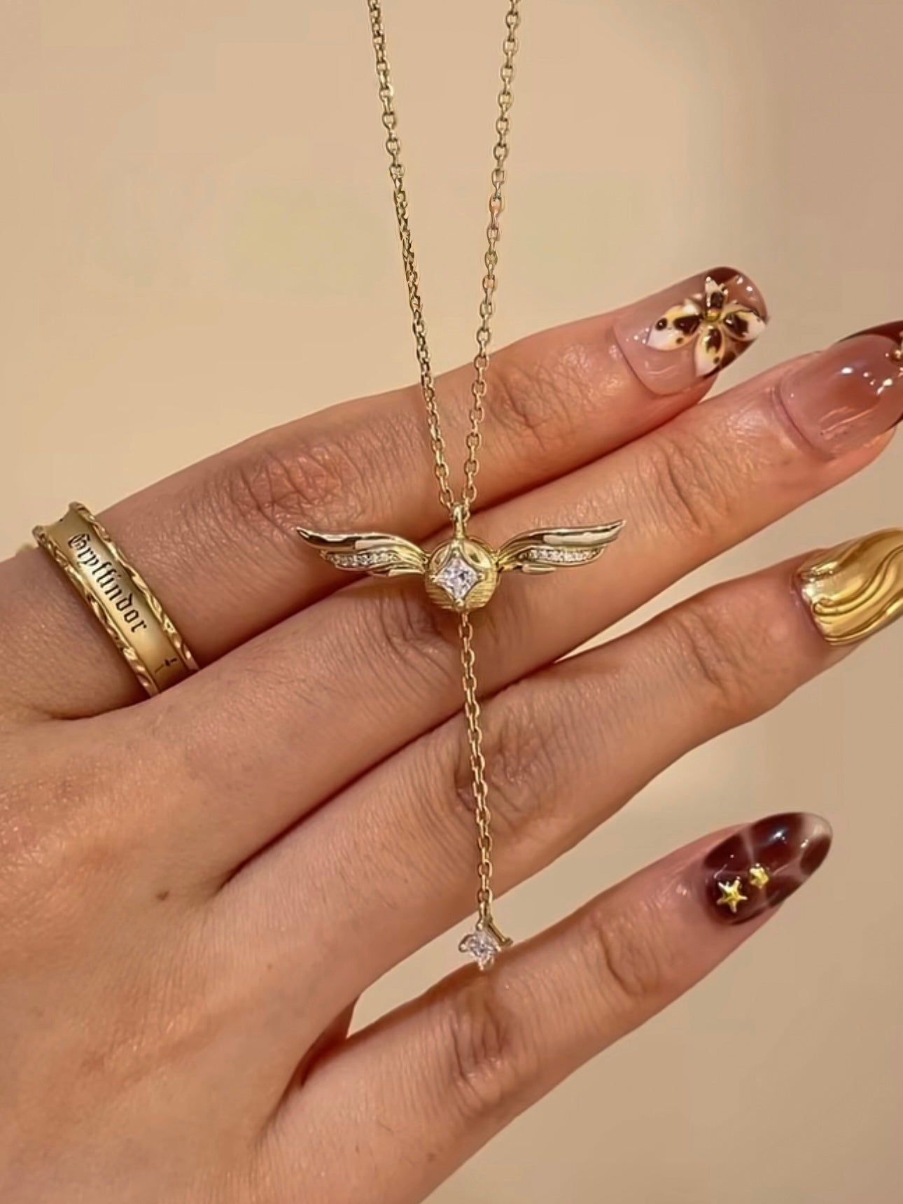 Aviara locket