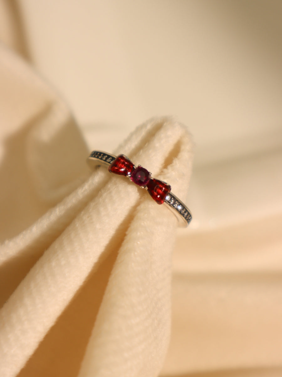 Red knot ( promise ring )