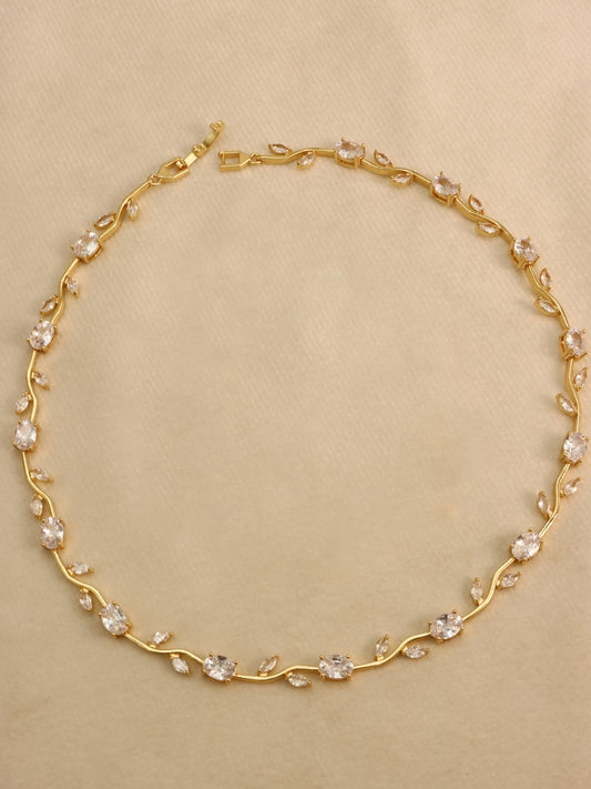 Aurielle neckline ( Gold )