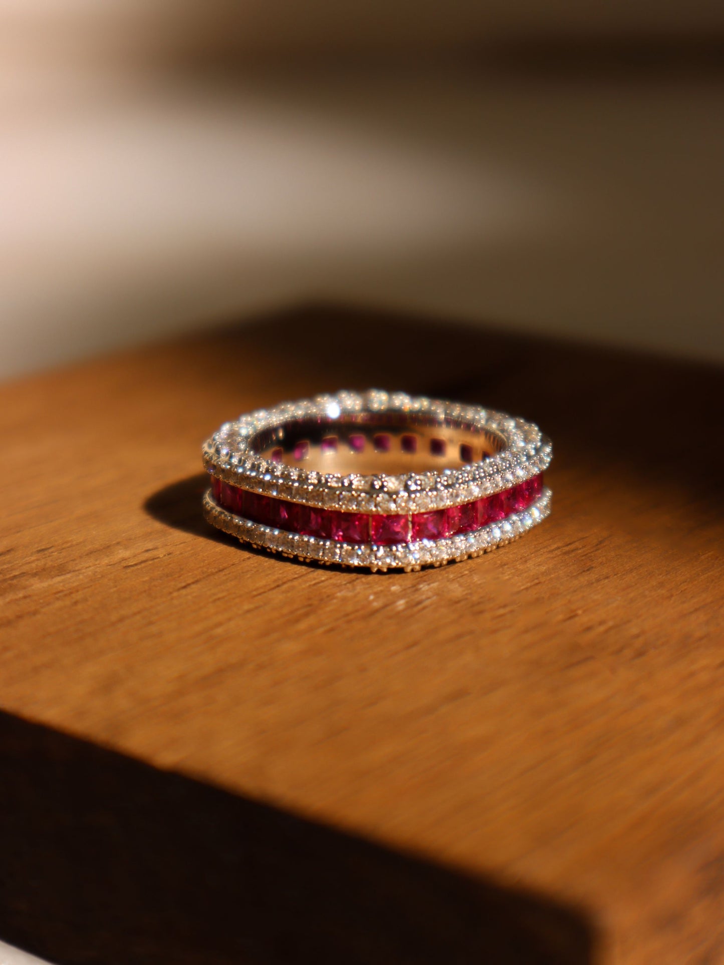 Vivienne ( Garnet red )