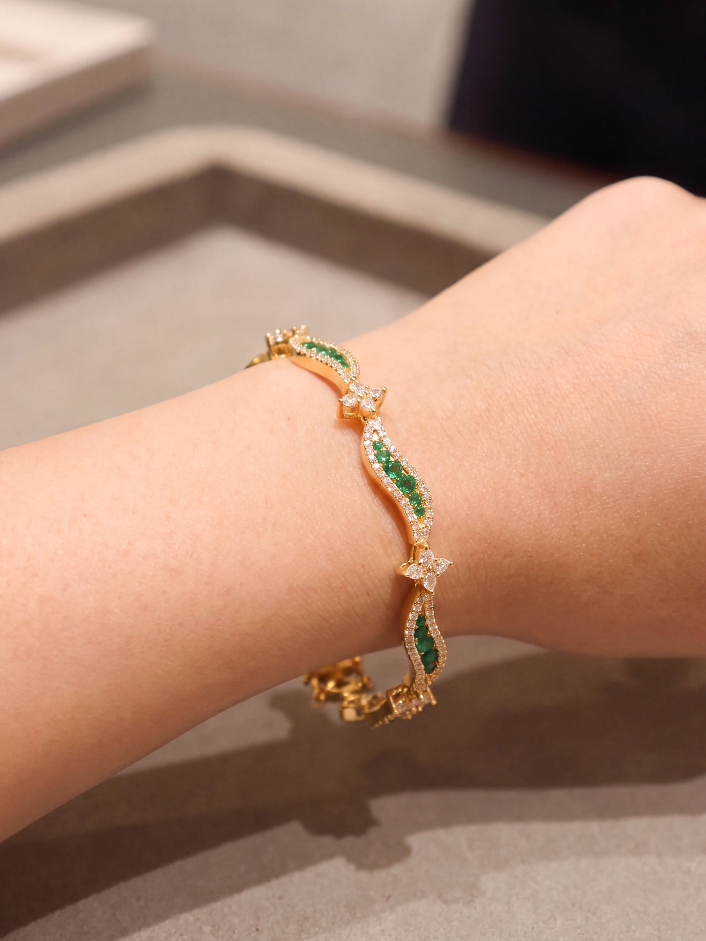 Aveline ( Emerald Green )