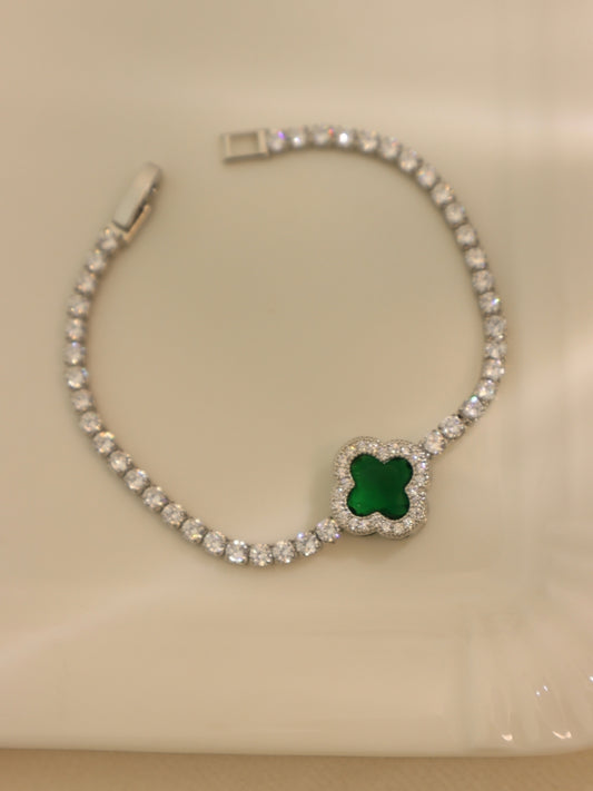 Celestial Clover Bracelet ( Emerald )