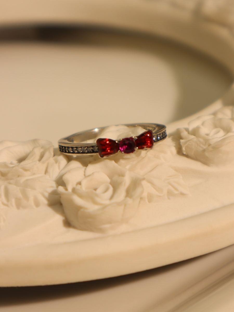 Red knot ( promise ring )