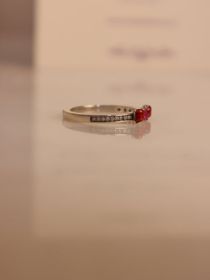 Red knot ( promise ring )